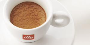 illy espresso with crema - tiger